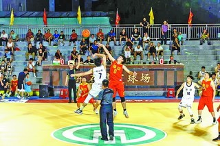 如何在快攻中合理分配场上位置?_0